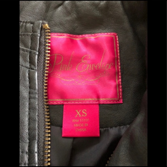 Reposhing Xs Pink Envelope Faux Leather 
